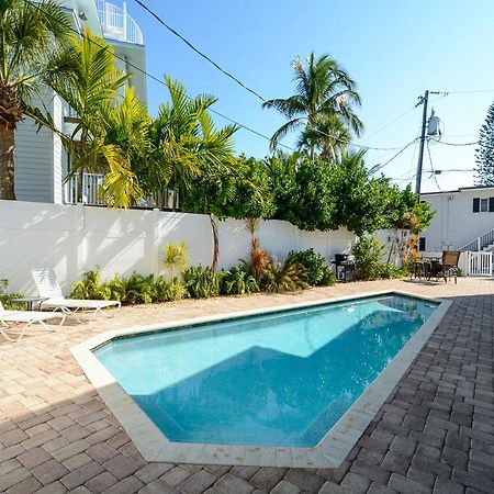 Canal 311 - Right In Siesta Key Village! Sarasota Exterior photo