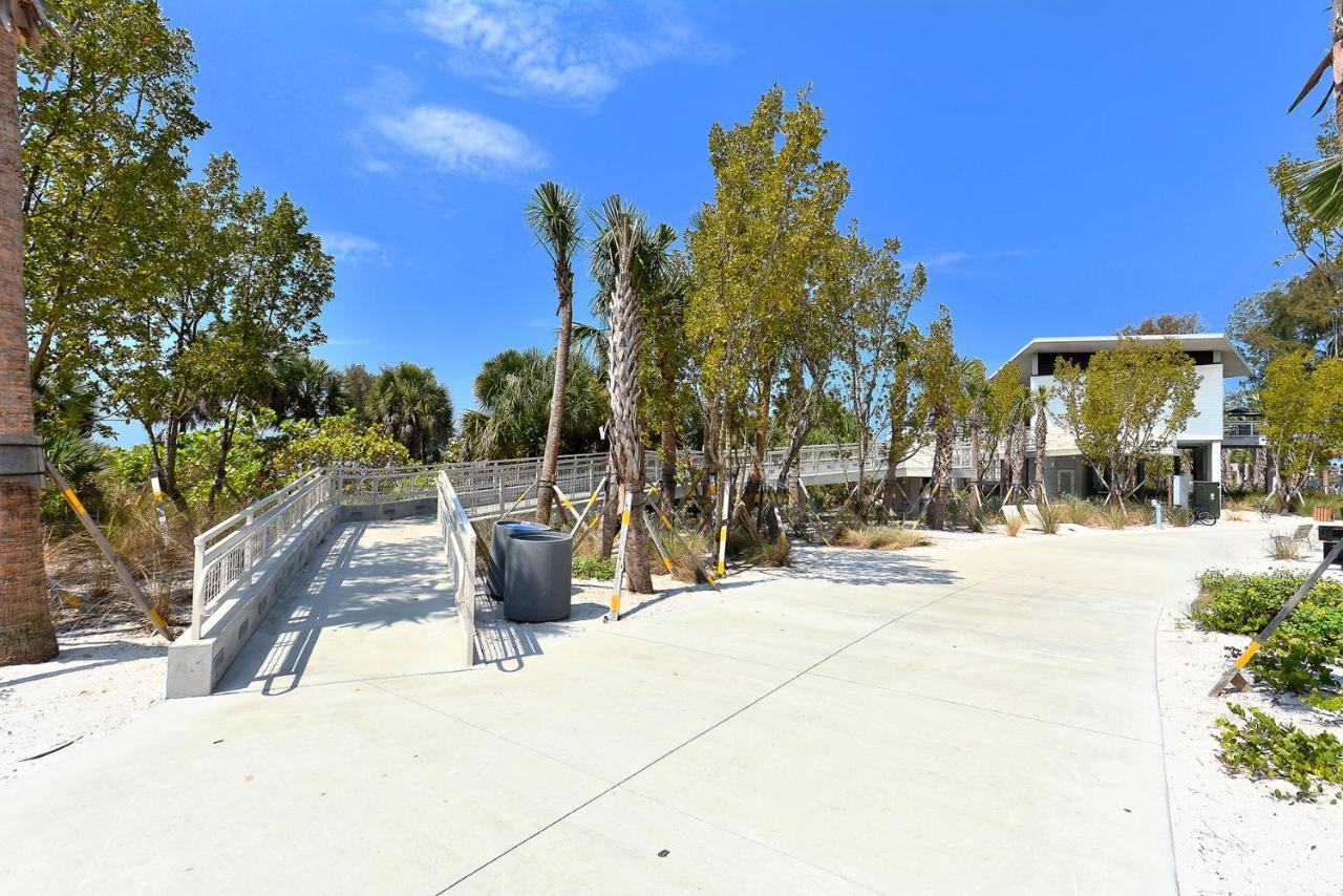 Canal 311 - Right In Siesta Key Village! Sarasota Exterior photo